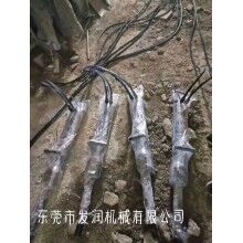 大型機(jī)械破碎開采礦山設(shè)備液壓劈裂機(jī)