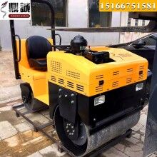 看成敗！看1.5噸座駕式柴油壓路機(jī) 雙鋼輪壓路機(jī) 溝槽施工壓土機(jī)