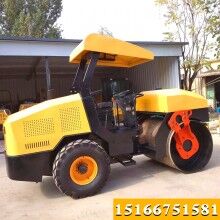 質(zhì)量七顆星！自重4噸座駕式壓路機 膠輪壓道機 回填土壓實機